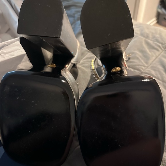 Pristine and Authentic Versace Aevitas - Picture 3 of 6